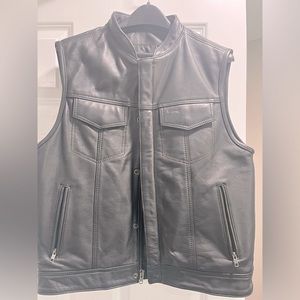 Fox Creek Leather Men's Zippered Leather Motorcycle Vest Size 42